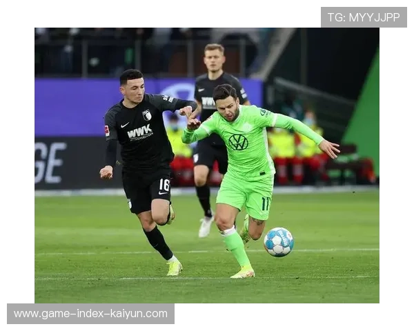 沃尔夫斯堡边线快速推进连续突破