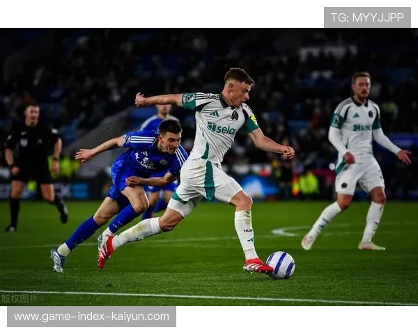 纽卡锋线互补爆发,英超话题持续升温