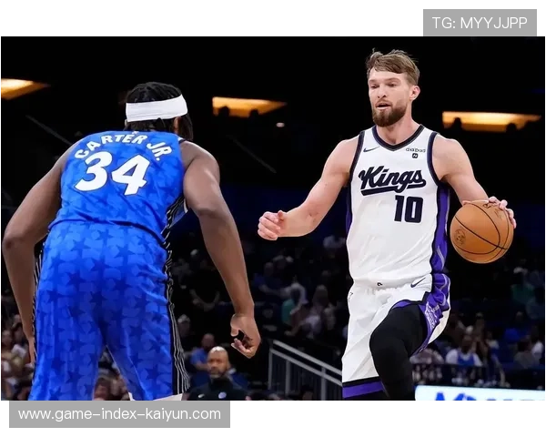 萨博尼斯连续高位得分引发全场掌声